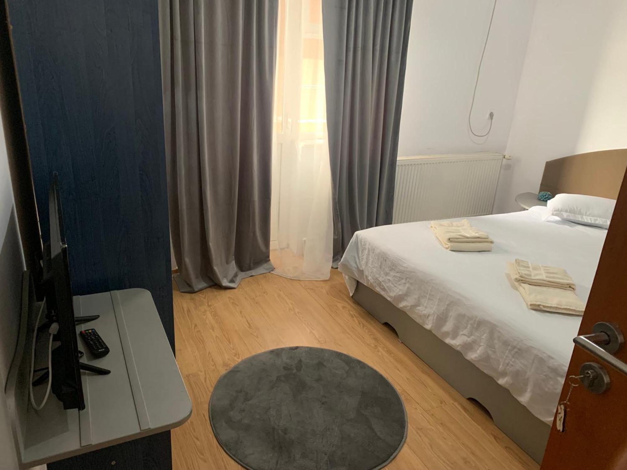 Hypnotic Villa Pitesti Luaran gambar
